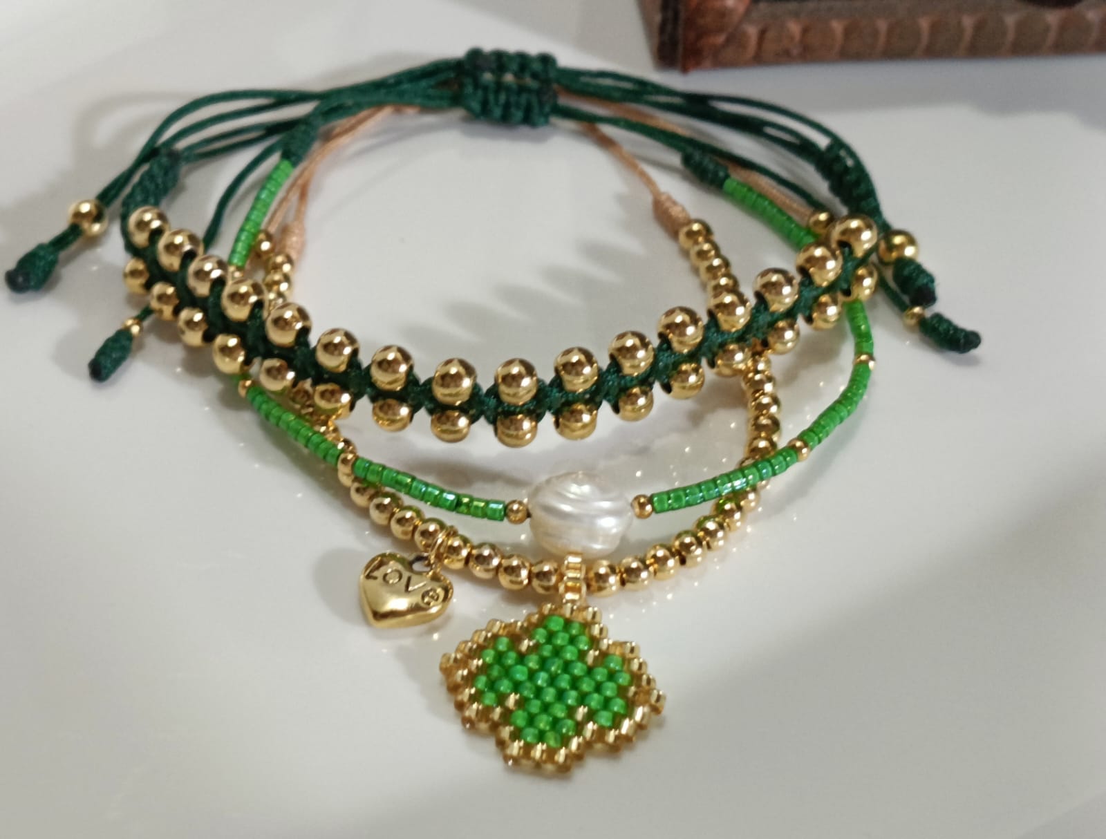 Pulsera tejida en miyuki trébol van Cleef- Invicta21.accesorios